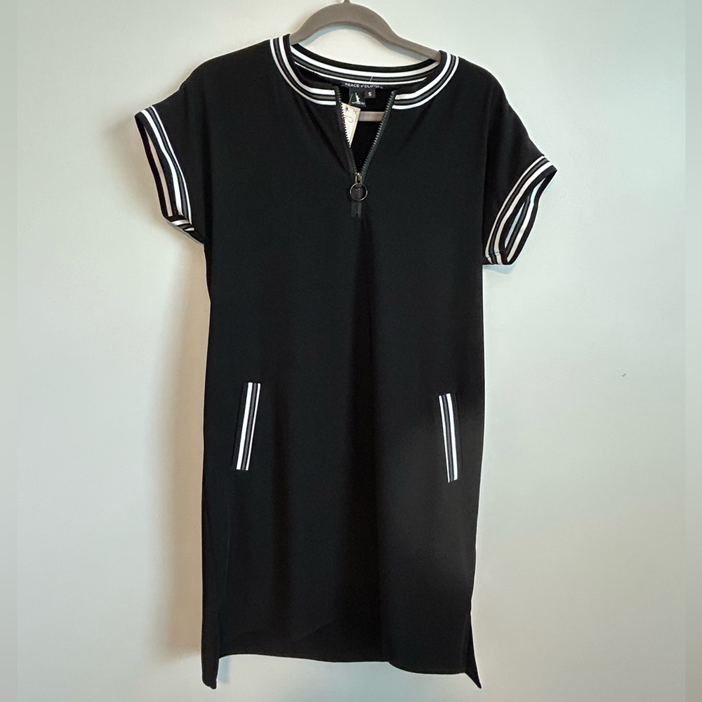 Peace of Cloth Black and White Sheath Dress with Cuffed Sleeves